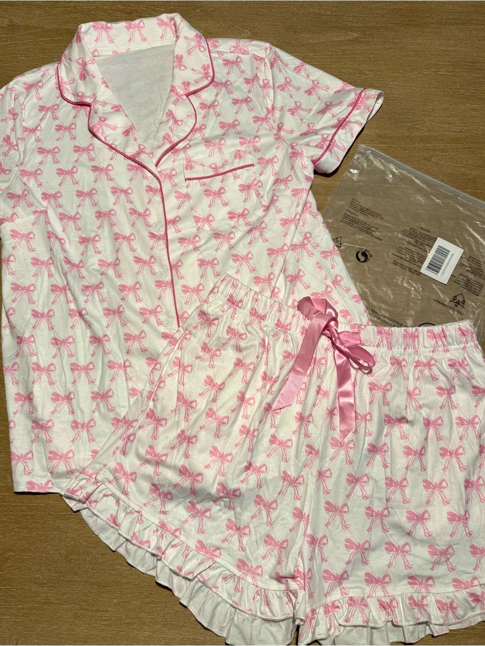 Charming Charlie Pink Bow Print Short Pajama Set - Size Medium